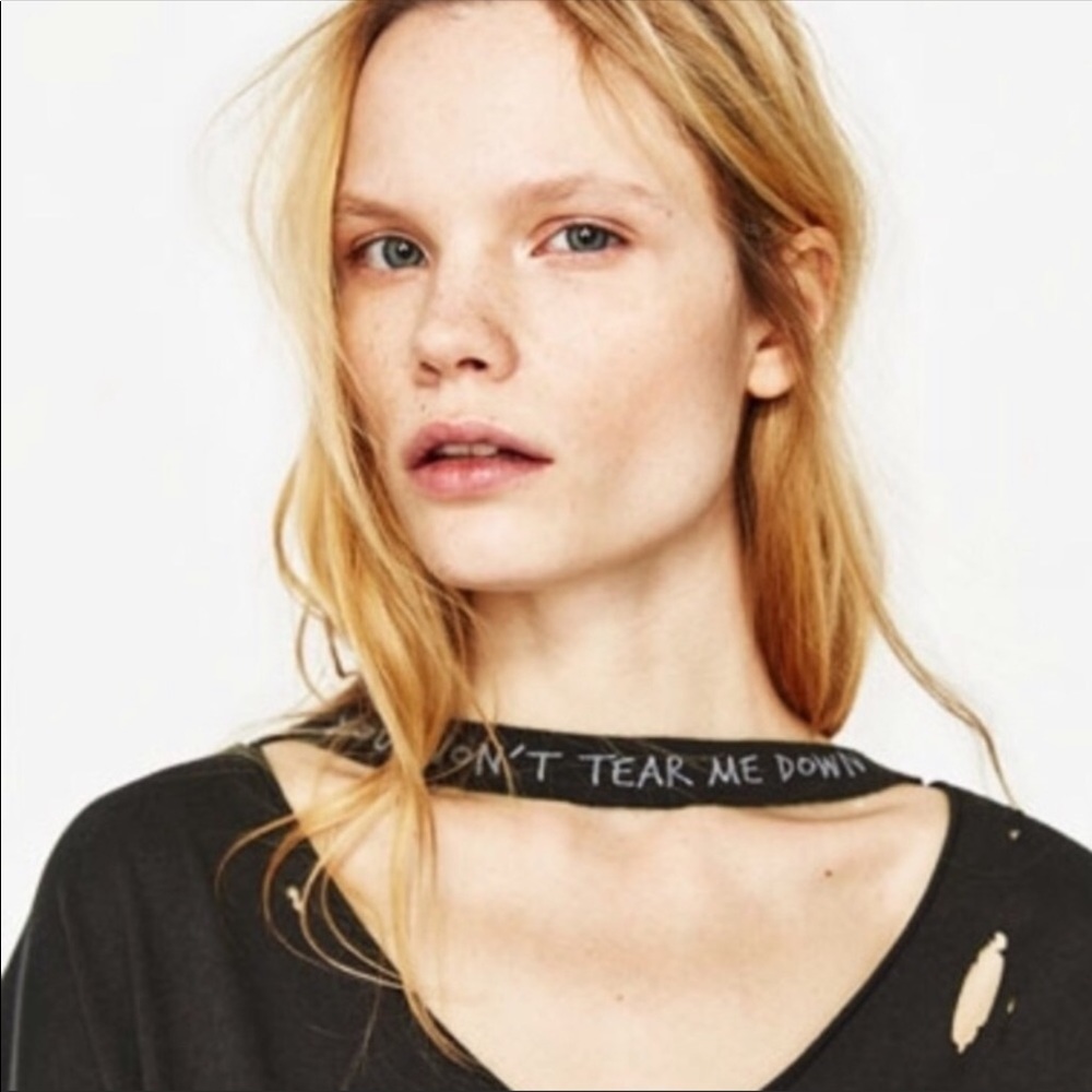 Never worn zara tshirt with slogan - Picture 4 of 4